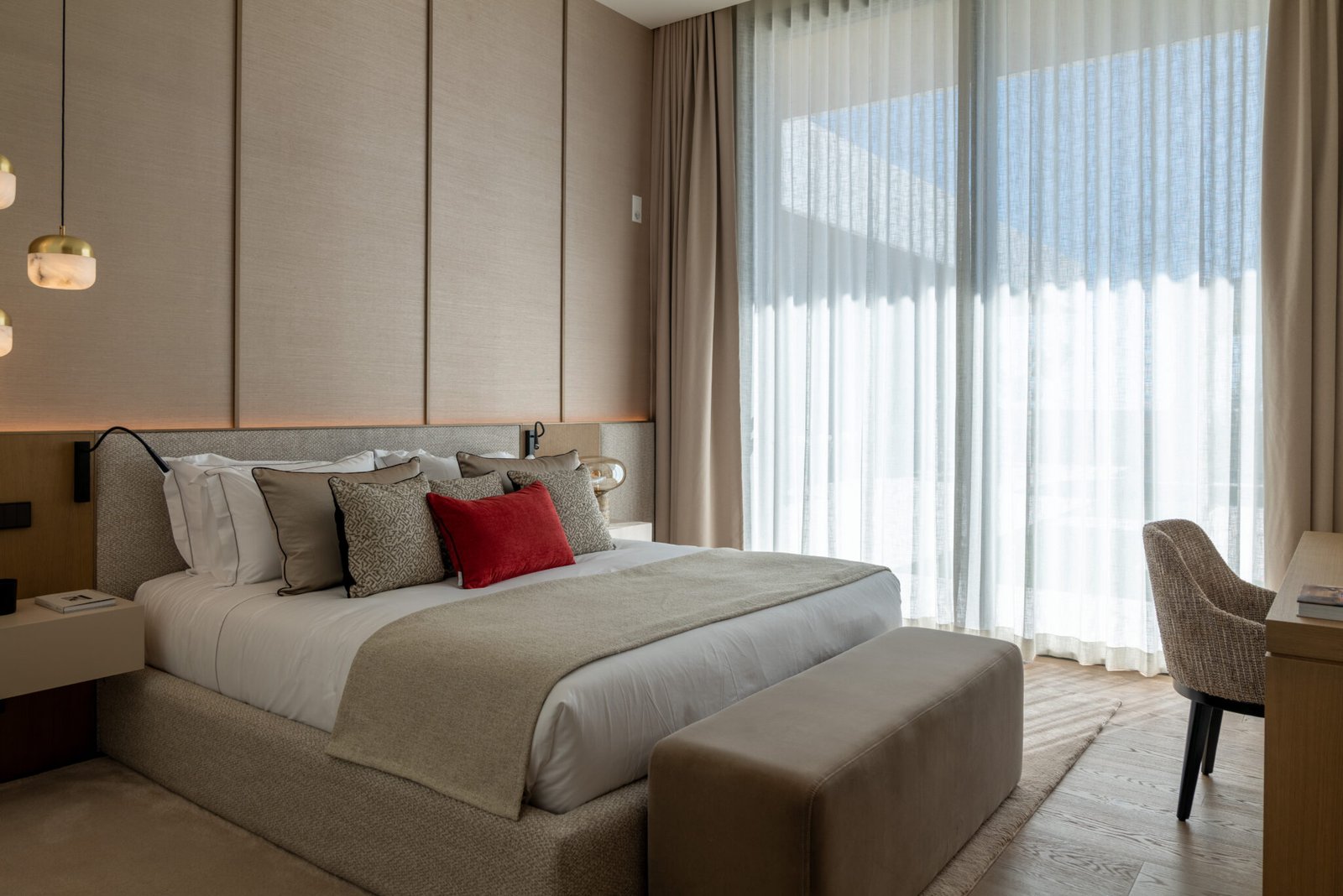 BEDROOM 2-1