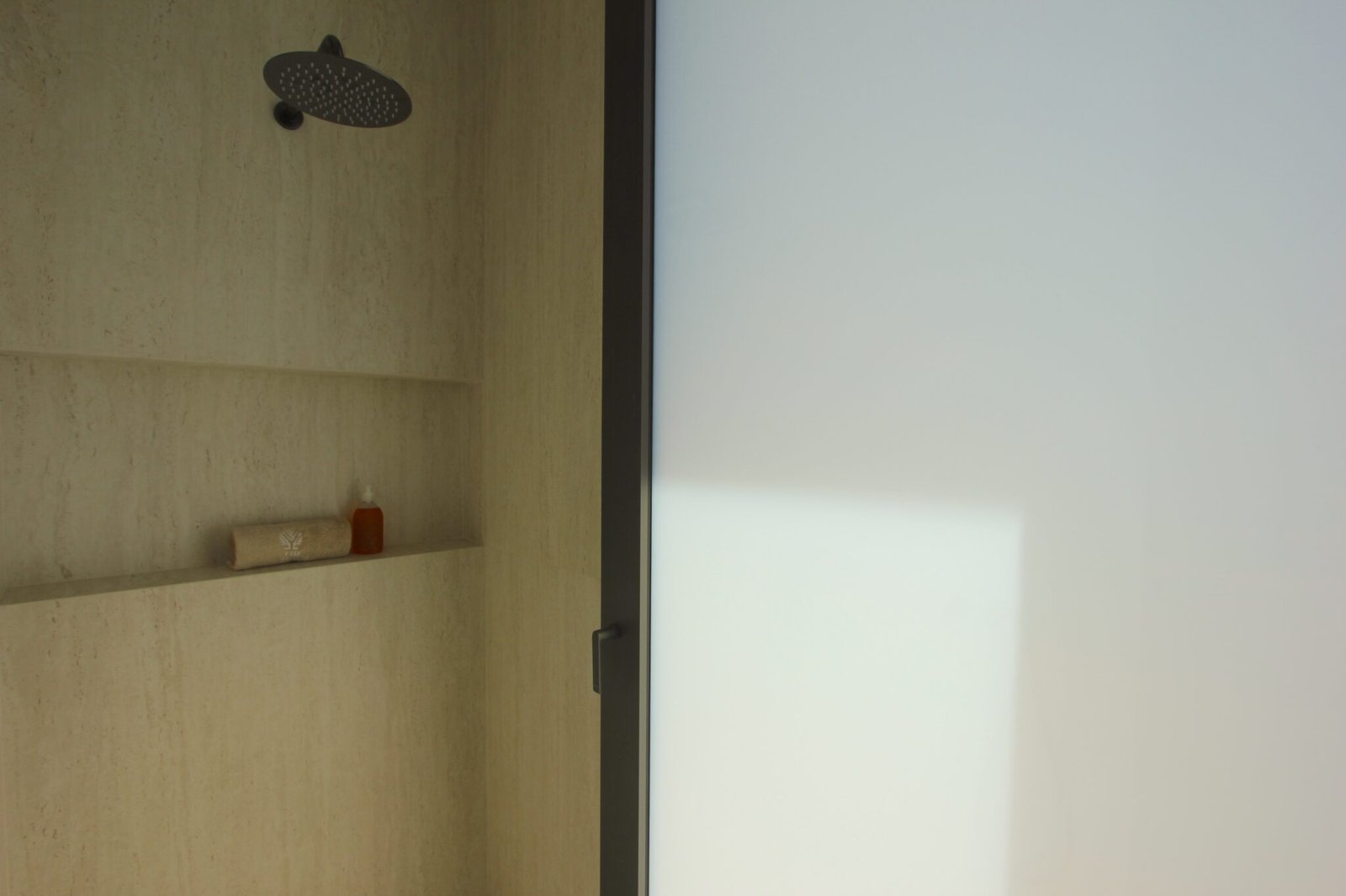 BEDROOM 2-6